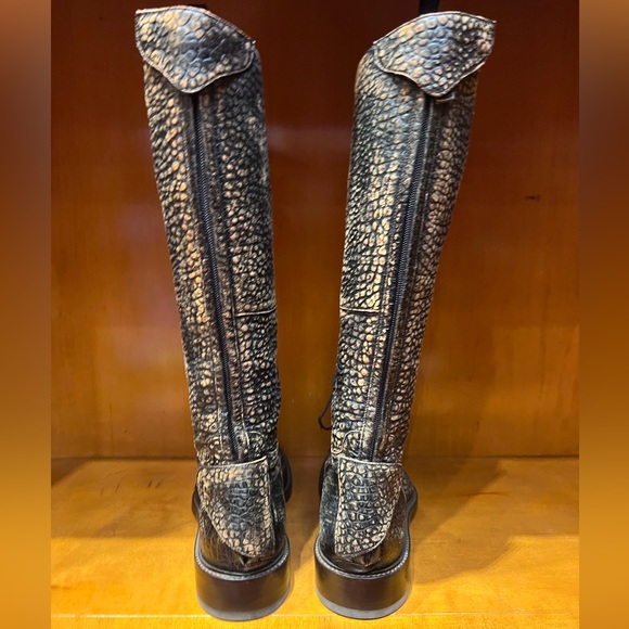 GUCCI ERA TOM FORD MEN TALL RIDING BOOTS
BROWN REPTILE LEATHER - Picture 10 of 10